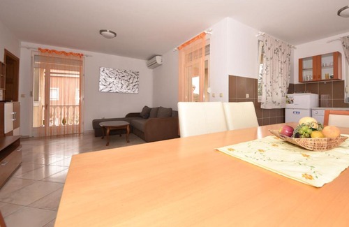 Ugljan Apartment | Apartment Davor-3