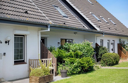 Friedrichskoog-Spitze Apartment | Apartment 'Watt' with Balcony
