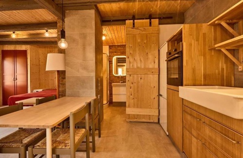 Sulzbach an der Murr Apartment | Apartment 'Rote Wohnung - Goldenes-Häusle' with Wi-Fi