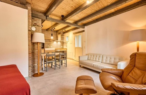 Sulzbach an der Murr Apartment | Apartment 'Rote Wohnung - Goldenes-Häusle' with Wi-Fi