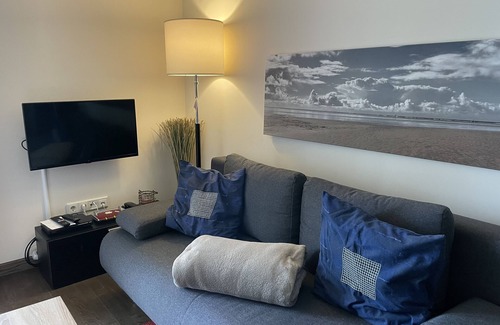 Wremen Apartment | Apartment "Moin im Deichgraf" on the Wremer beach and cutter harbor
