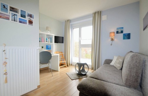 Wurster Nordseekuste Apartment | Apartment de Hasel with dike view, beach chair, 4 star rating (DTV)