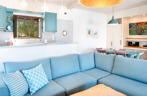 Galissas Apartment | Apartment 'Dendrinos House' with Sea View, Wi-Fi and Air Conditioning