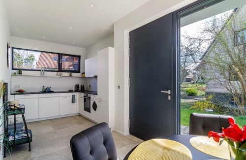 Radolfzell am Bodensee Apartment | Apartment 'Design Mettnaublick' with Lake View, Private Terrace and Wi-Fi