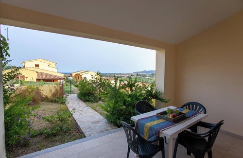 Luddui Apartment | Apartment "Diana 4" Close to Several Beaches with Sea View, Garden & Terrace