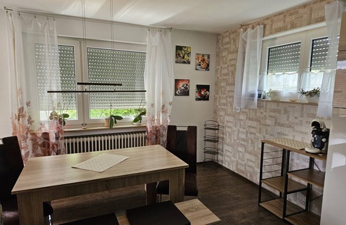 Bretzfeld Apartment | Apartment 'Die Wohnung Stein' with Private Garden, Balcony and Wi-Fi