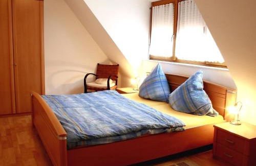 Neuried Apartment | Apartment Dieboldshof-1 by Interhome