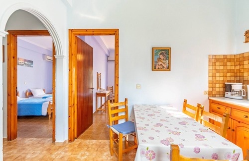 Kato Korakiana Apartment | Apartment 'Dolce Far Niente' with Shared Terrace, Wi-Fi and Air Conditioning