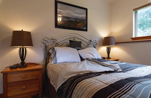 Haines House | Apartment Dolphin House