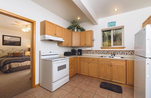 Haines House | Apartment Dolphin House