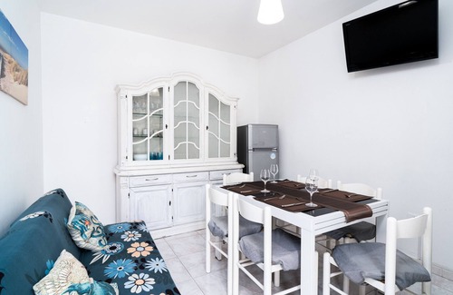 Onifai Apartment | Apartment 'Domo De Ro' with Mountain View and Wi-Fi