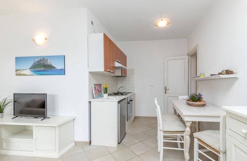Rudalza Apartment | Apartment 'Domus Pintadas 1' with Private Terrace, Wi-Fi and Air Conditioning
