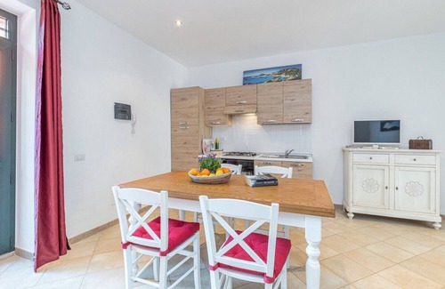 Rudalza Apartment | Apartment 'Domus Pintadas 3' with Private Terrace, Wi-Fi and Air Conditioning