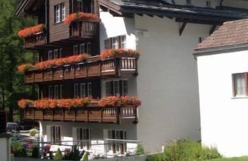 Saas Almagell Apartment | Apartment Dorfplatz in Saas-Almagell - 4 persons, 2 bedrooms