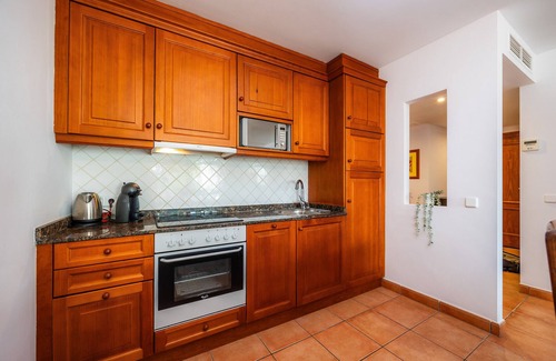 Cala d'Or Apartment | Apartment 'Dream Mallorca Dorada' with Shared Pool, Wi-Fi and Air Conditioning
