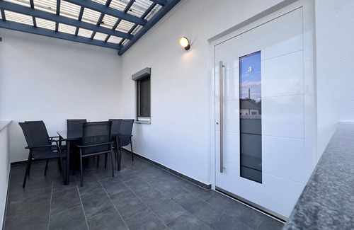 Koetz Apartment | Apartment 'Dreams Lodge' with Private Terrace, Wi-Fi and Air Conditioning