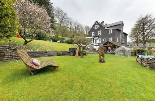 Bad Fredeburg Apartment | Apartment 'Drewitz' with Private Terrace, Shared Garden and Wi-Fi