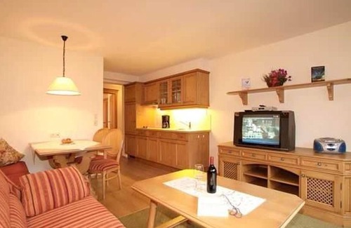 Tannheim Apartment | Apartment Durchgnäht - Tannheimer Schuh and Gästestad'l