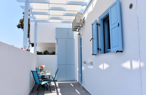 Perissa Apartment | Apartment 'Economy Semi-Basement 2' with Mountain View, Wi-Fi and Air Conditioning