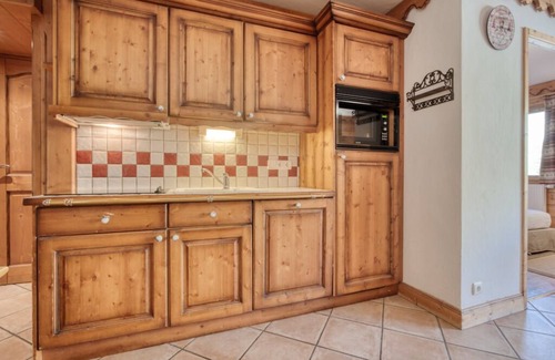 Val Claret Ski Chalet | Apartment Ecrin 214 - Tignes Val Claret - Balcony with mountain view