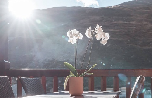 Val Claret Ski Chalet | Apartment Ecrin 426 - Tignes Val Claret - 10 people - Balcony with mountain view