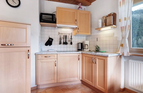 Melago Apartment | Apartment 'Edelweiss' with Mountain View, Private Terrace and Wi-Fi