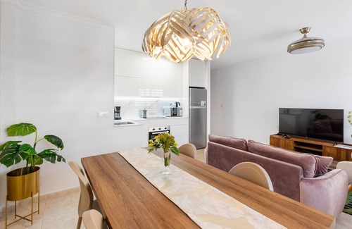 Aguilas Apartment | Apartment 'El Corazon De Aguilas' with Wi-Fi and Air Conditioning