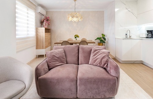 Aguilas Apartment | Apartment 'El Corazon De Aguilas' with Wi-Fi and Air Conditioning