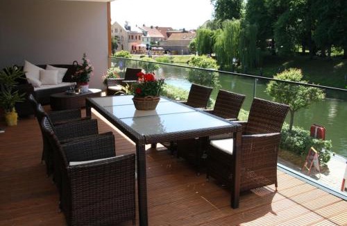 Plau am See House | "Apartment Eldeufer"