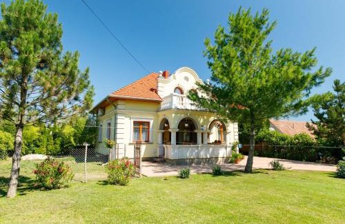 Balatonoszod Apartment | Apartment Elisabeta 01 by Interhome
