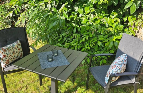 Iversheim Apartment | Apartment 'Elya, Your Time Out Z' with Shared Garden and Wi-Fi
