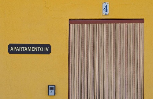 Sardon de los Frailes Apartment | Apartment 'Sardón De Los Frailes' with Shared Pool, Shared Garden and Wi-Fi