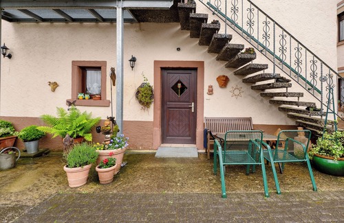 Minheim Apartment | Apartment 'Eulennest 1' with Private Terrace and Wi-Fi