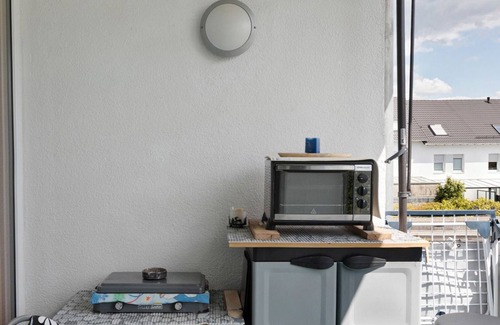 Engen Apartment | Apartment 'Eva Ferienwohnung' with Balcony and Wi-Fi