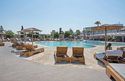 Kardamena Apartment | Apartment 'Evripides Family One -bedroom 1' with Shared Pool, Shared Garden and Air Conditioning