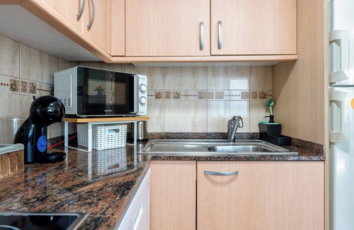Les Cases d'Alcanar Apartment | Apartment 'Faro De Mar' with Wi-Fi and Air Conditioning