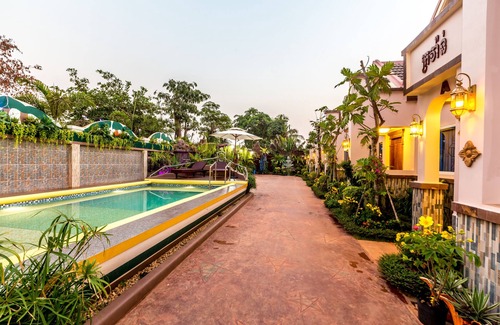 Sangkat Sla Kram Apartment | Apartment F with Swimming Pool - Romdoul Flower