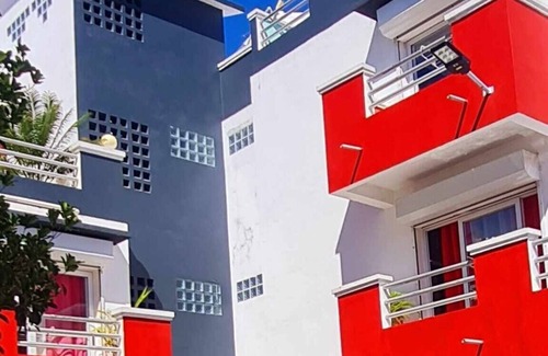 Mahajanga Apartment | Apartment F3 IBIZA swimming pool terrace, barbecue area. Quiet, secure setting