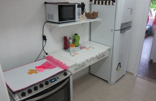 Centro Apartment | Apartment Facing the Sea Foot on Sand in Pitangueiras with Wi-fi!