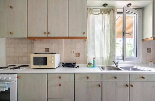 Ag. Georgios Apartment | Apartment 'Fedra Two-Bedroom Bungalow' with Shared Pool, Wi-Fi and Air Conditioning