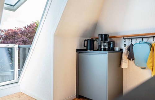 Dollerup Apartment | Apartment 'Fehrsland 1' with Shared Garden