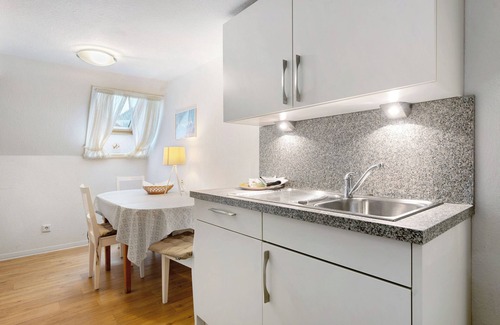 Gluecksburg Apartment | Apartment 'Ferienwohung Vaxholm' with Shared Garden and Wi-Fi