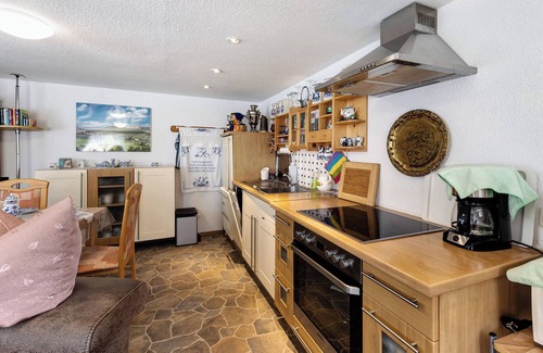 Zothen Apartment | Apartment 'Ferienwohnung Im Burgenland' with Mountain View, Shared Terrace and Wi-Fi