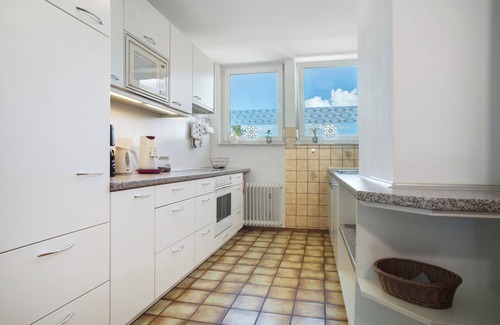 Waggershausen Apartment | Apartment 'Ferienwohnung Hertkorn' with Private Terrace, Private Garden and Wi-Fi