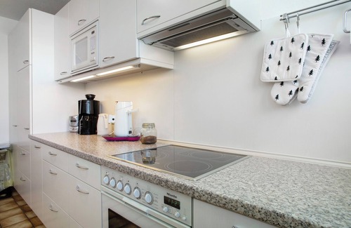 Waggershausen Apartment | Apartment 'Ferienwohnung Hertkorn' with Private Terrace, Private Garden and Wi-Fi