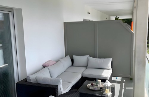 Schonebeck Apartment | Apartment 'Ferienwohnung 10' with Shared Terrace, Balcony and Wi-Fi