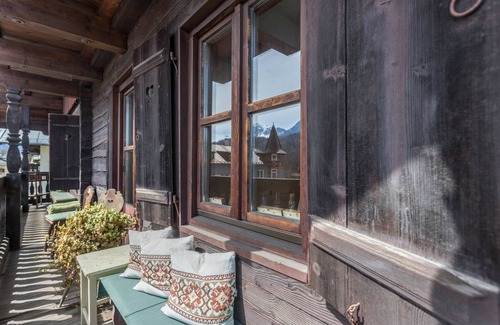 Anzenbach Apartment | Apartment 'Ferienappartement 2 - Lockstein ' with Mountain View, Private Garden and Wi-Fi