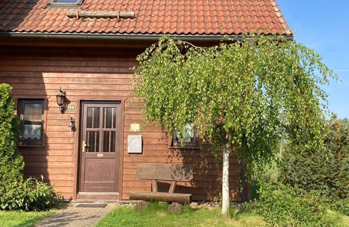 Oberharz am Brocken Apartment | Apartment 'Ferienhaus Sonnenschein' with Private Terrace, Private Garden and Wi-Fi