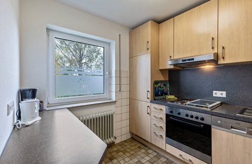 Bronnen Apartment | Apartment 'Ferienwohnung Dachs' with Private Terrace, Shared Garden, dogfriendly and Wi-Fi