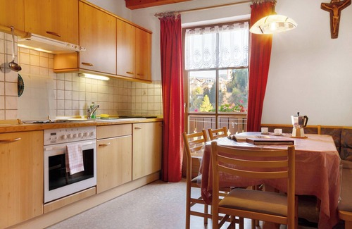 Kastelruth Apartment | Apartment 'Ferienwohnung Kastelruth' with Mountain View and Balcony